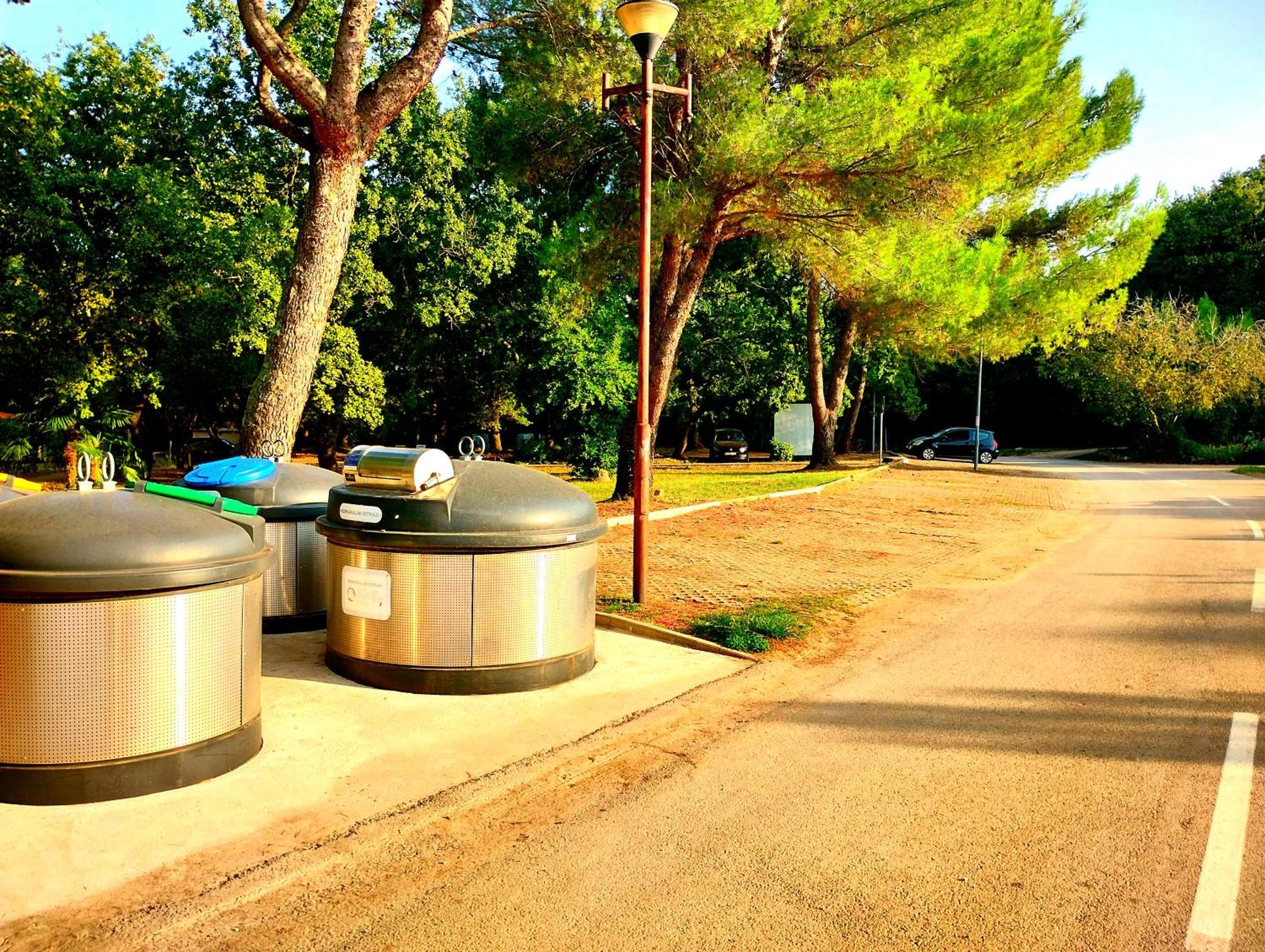 Premium Apartment Eden โปเรช ภายนอก รูปภาพ